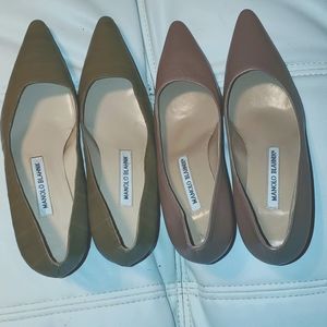 MANOLO BLAHNIK Authentic Soft Leather Pointed Kitten Heel Pumps